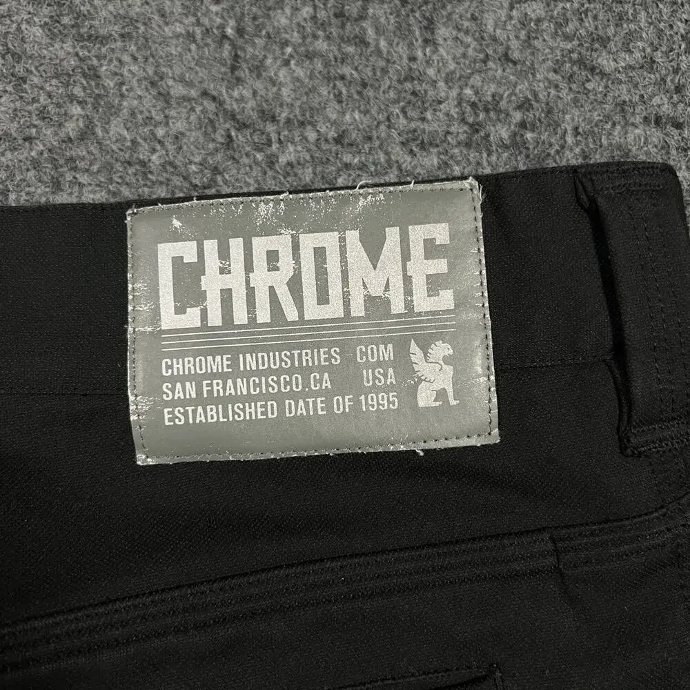 Chrome Industries Pants Mens 32x32 Black Chino Slim Polyester Cycling Riding